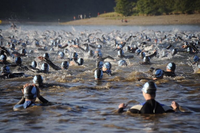 Osiągnij swój cel – jak przygotować się do pierwszego triathlonu?